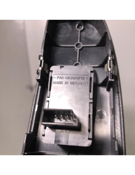 Interrupteur de leve vitre avant droit BMW SERIE 1 E87 PHASE 2 Diesel