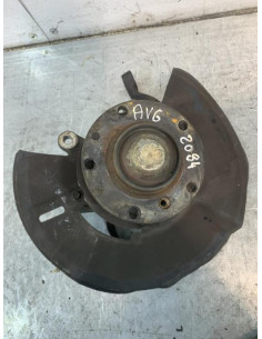 Fusee avant gauche BMW SERIE 7 E38 Diesel 2