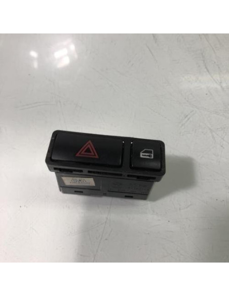 Bouton de warning BMW SERIE 3 E46 COMPACT PHASE 1 