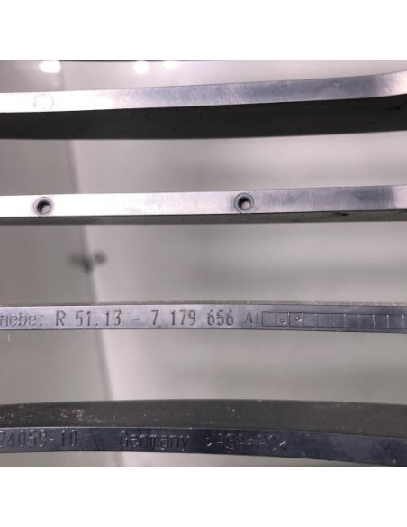 Grille de calandre droite BMW SERIE 1 E87 PHASE 2 Diesel