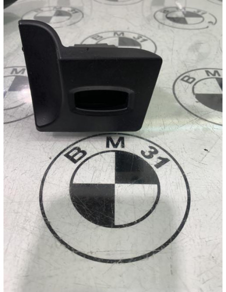 Poignee porte coffre BMW SERIE 3 E90 PHASE 1 Diesel