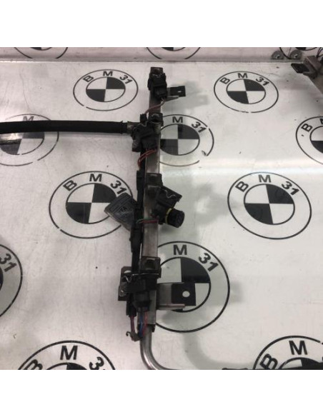 Rampe injection BMW SERIE 7 E66 LIMOUSINE PHASE 1 Essence