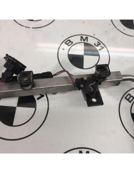 Rampe injection BMW SERIE 7 E66 LIMOUSINE PHASE 1 Essence