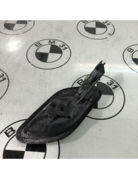 Poignee interieur arriere gauche BMW SERIE 5 E39 PHASE 1 Essence