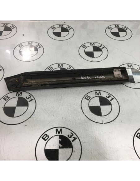 Baguette d'aile arrière droite BMW SERIE 7 E32 Essence