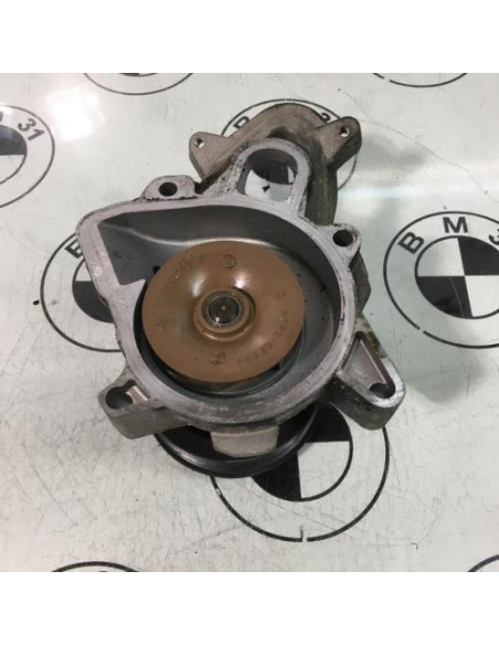 Pompe à eau BMW X3 E83 PHASE 2 
