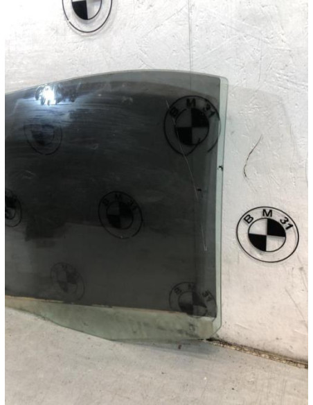 Vitre arriere gauche BMW SERIE 5 E39 PHASE 1 Diesel
