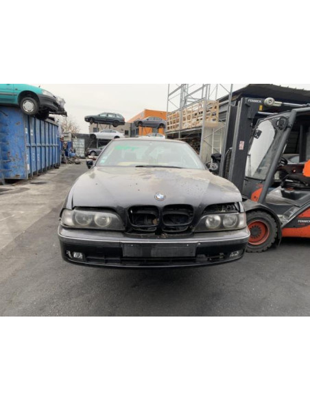 Cache moteur  BMW SERIE 5 E39 PHASE 2 Diesel