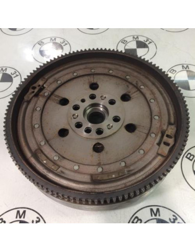 Volant moteur BMW SERIE 1 E87 PHASE 2 Essence
