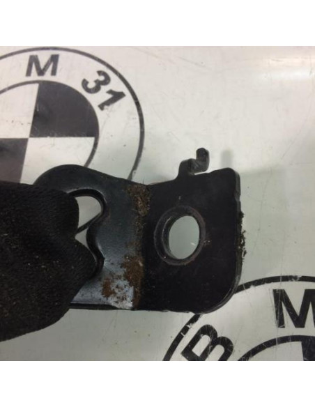 Attache ceinture arriere gauche BMW SERIE 1 F20 PHASE 1 Diesel