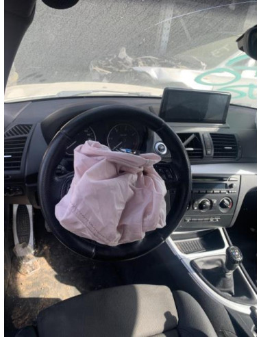 Eclairage de plafonnier BMW SERIE 1 E81 Diesel