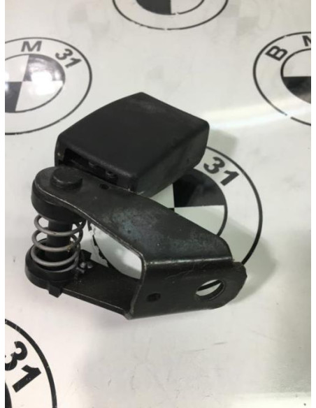 Attache ceinture arriere droit BMW X3 E83 PHASE 1 