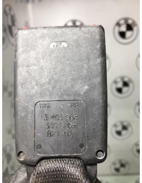 Attache ceinture arriere centrale BMW X3 E83 PHASE 1 