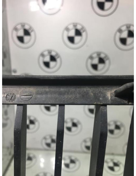 Grille de calandre droite BMW SERIE 3 E90 PHASE 1 
