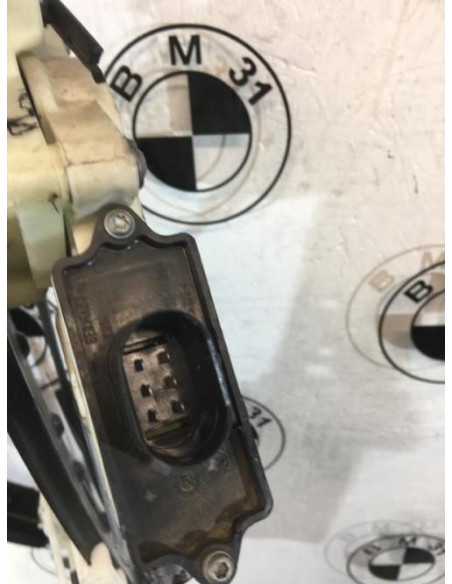 Leve vitre electrique avant droit BMW X3 E83 PHASE 1 