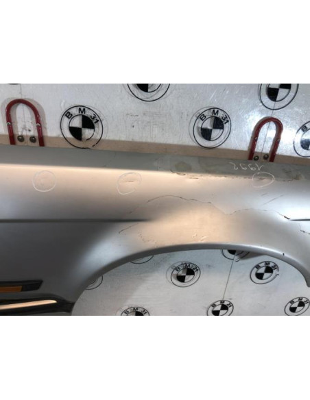Aile avant droit BMW SERIE 7 E32 