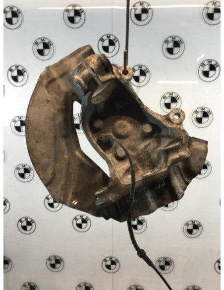 Fusee avant droit BMW SERIE 7 E65 PHASE 1 