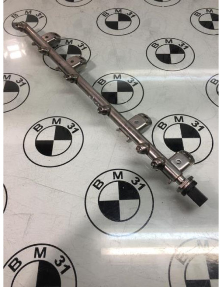 Rampe injection BMW X3 F25 PHASE 1 Essence