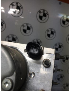 Bloc ABS (freins anti-blocage) BMW SERIE 3 E46 PHASE 2 Essence 2
