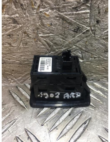 Interrupteur de leve vitre arriere droit BMW SERIE 1 F20 PHASE 1 Diesel