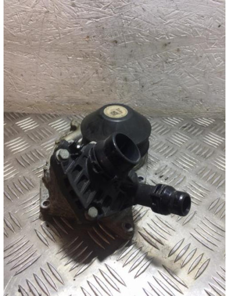 Pompe à eau BMW X4 F26 Diesel