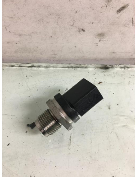 Capteur de pression de rampe injection BMW X1 E84 PHASE 1 