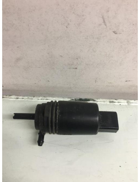 Pompe lave glace avant BMW SERIE 1 E87 PHASE 1 Essence