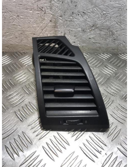 Aerateur tableau de bord avant droit BMW SERIE 1 E81 