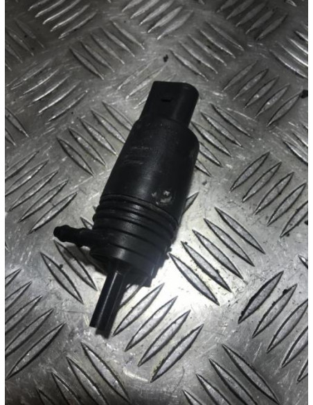 Pompe lave glace avant BMW SERIE 5 E61 TOURING PHASE 1 BREAK Diesel