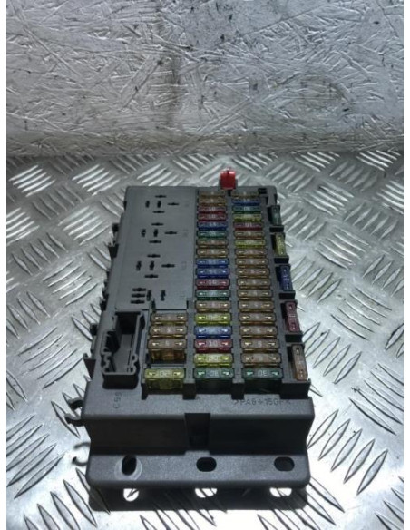 Porte fusible MINI MINI 1 R50/R53 PHASE 1 Essence