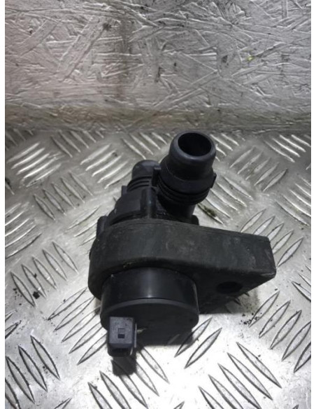 Pompe à eau BMW X5 E53 