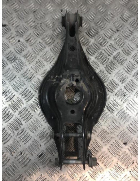 Bras de suspension arriere gauche BMW SERIE 1 F20 PHASE 1 
