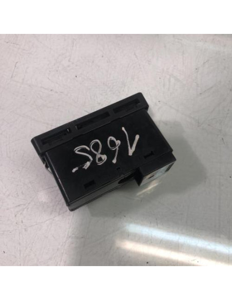 Bouton de warning BMW SERIE 3 E46 PHASE 1 Essence