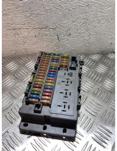 Porte fusible MINI MINI 1 R50/R53 PHASE 1 Essence
