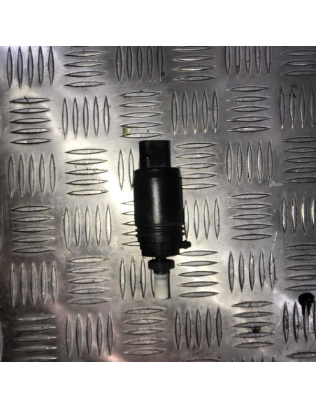 Pompe lave glace avant BMW SERIE 1 E81 Diesel