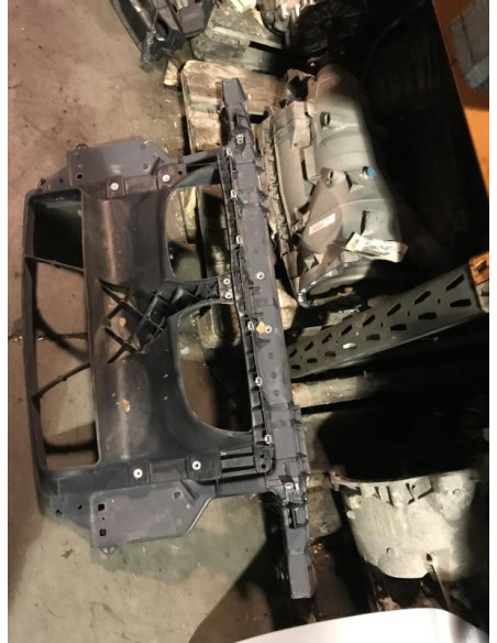 Face avant BMW SERIE 1 (E81) 