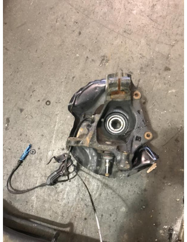 Fusee avant droit BMW SERIE 5 (E60) PHASE 1 