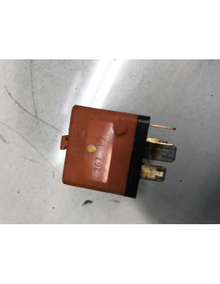 Relais electrique BMW SERIE 8 E31 COUPE Essence