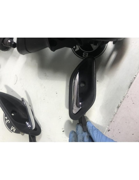 Poignee interieur avant droit BMW  