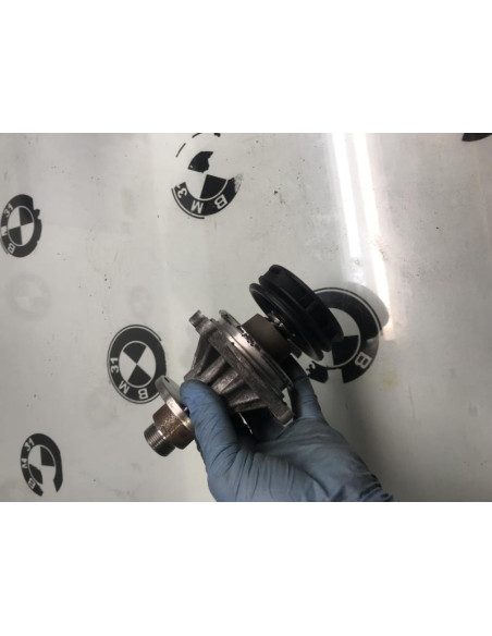 Pompe à eau BMW SERIE 3 (E36) 