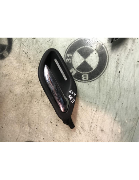 Poignee interieur avant droit BMW  