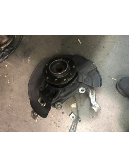 Fusee avant droit BMW M5 E39 