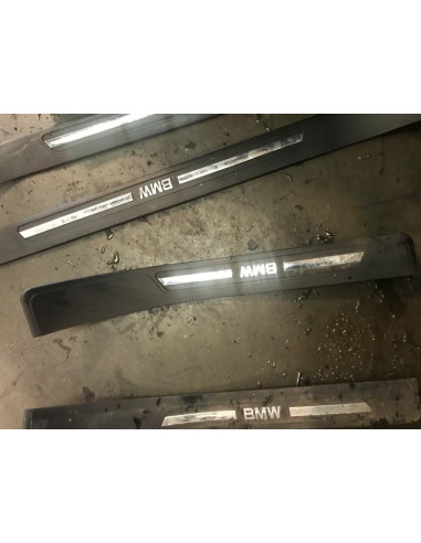 Baguette de porte arriere gauche  BMW SERIE 7 E38 