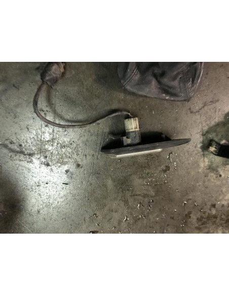 Repetiteur clignotant avant droit  (Feux) BMW SERIE 3 (E36) 