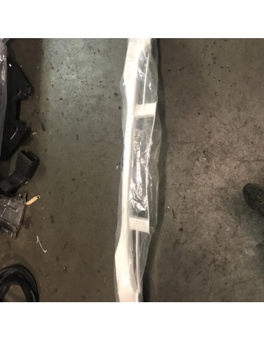 Moulure de pare choc avant BMW SERIE 3 E46 COMPACT PHASE 1 