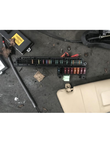 Porte fusible BMW SERIE 5 (E60) PHASE 1 