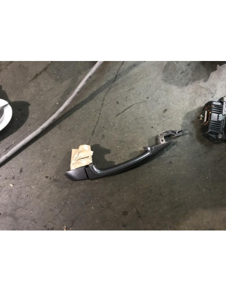 Poignee porte arriere droit BMW SERIE 1 E87 PHASE 1 