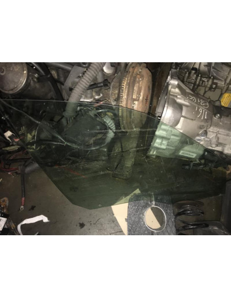 Vitre avant droit BMW X3 (E83) PHASE 1 