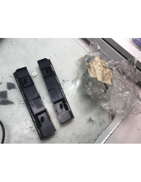 Bas de caisse gauche BMW SERIE 1 (E81) 