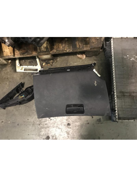 Boite a gants BMW X5 E53 